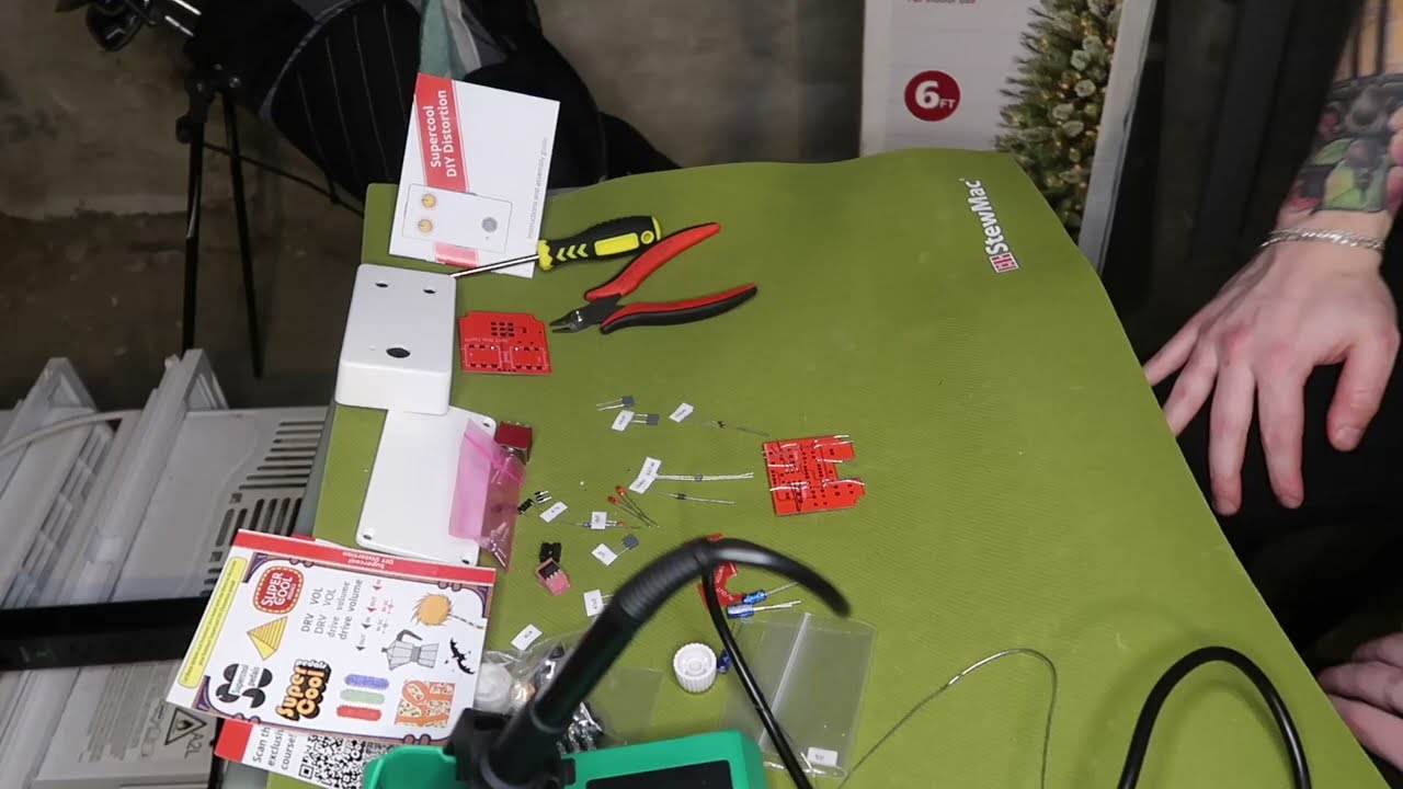 Build Your Next Favorite Pedal! @supercoolpedals DIY Distortion Kit