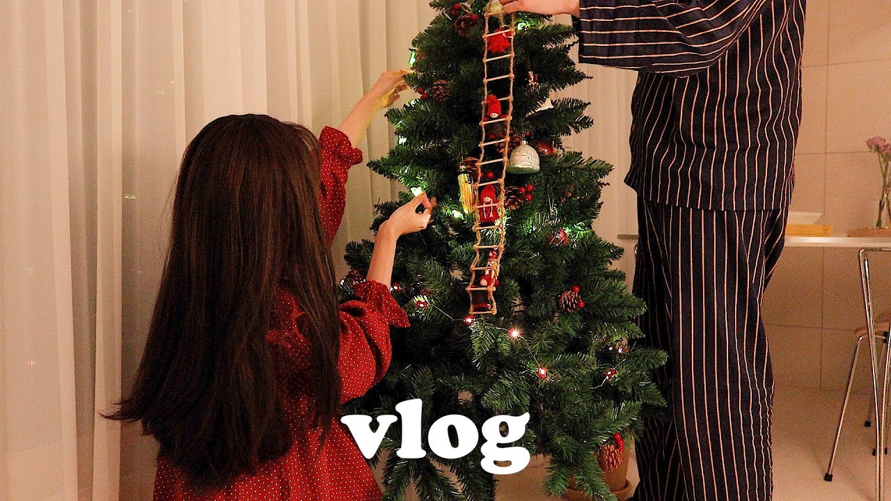 VLOG 🎄크리스마스 홈파티!🎄 내 키만한 트리 만들고, 산타와플, 키위트리, 지팡이샐러드, 스테이크솥밥