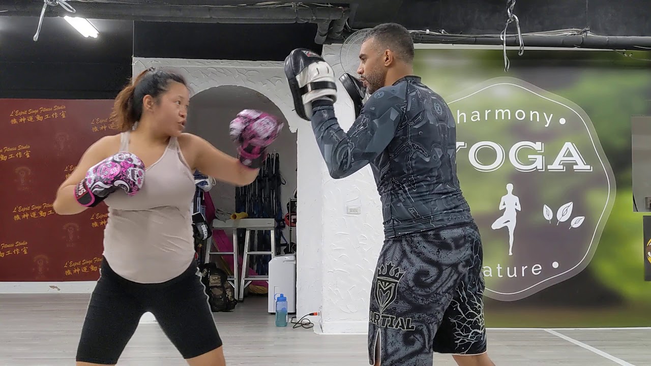 Wife Boxing at 31 Weeks Pregnant