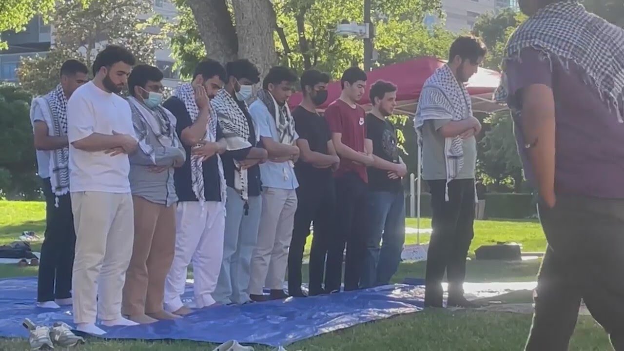 San Jose State students hold sit-in to support Palestinians in Gaza