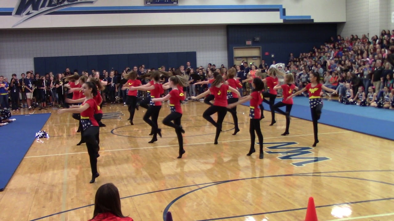 Willow Wood Junior High Super Girls Dance Team