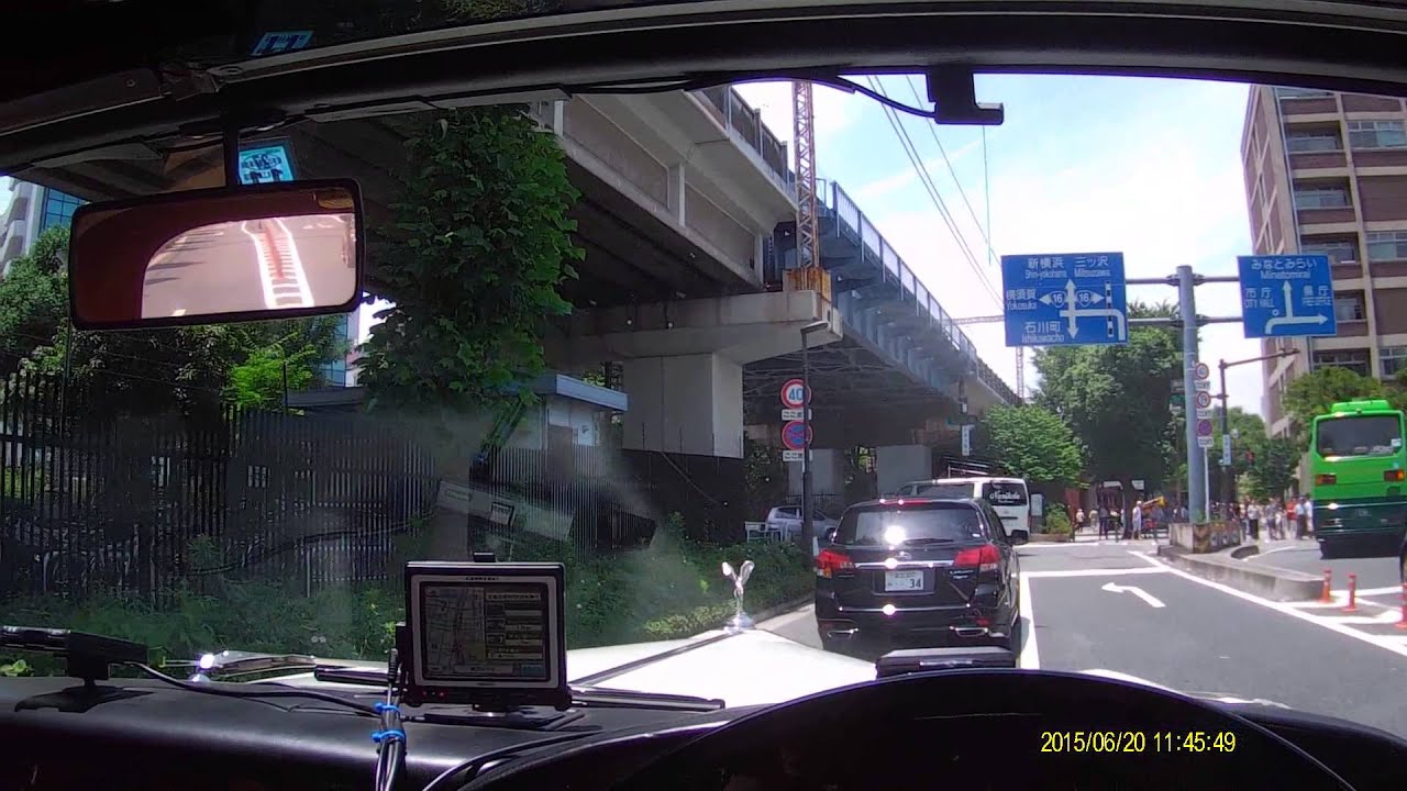 1964 Rolls-Royce Cloud III Chinese Eye goes to China Town as Coleman HD glasses of 