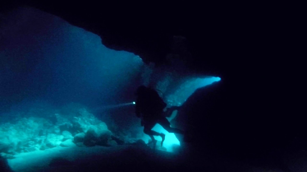 Amazing Cave Freedive in Menorca