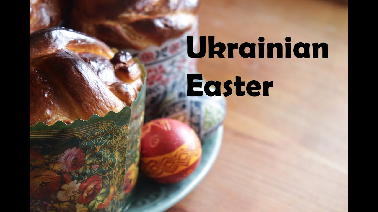 Traditional Ukrainian Easter Bread