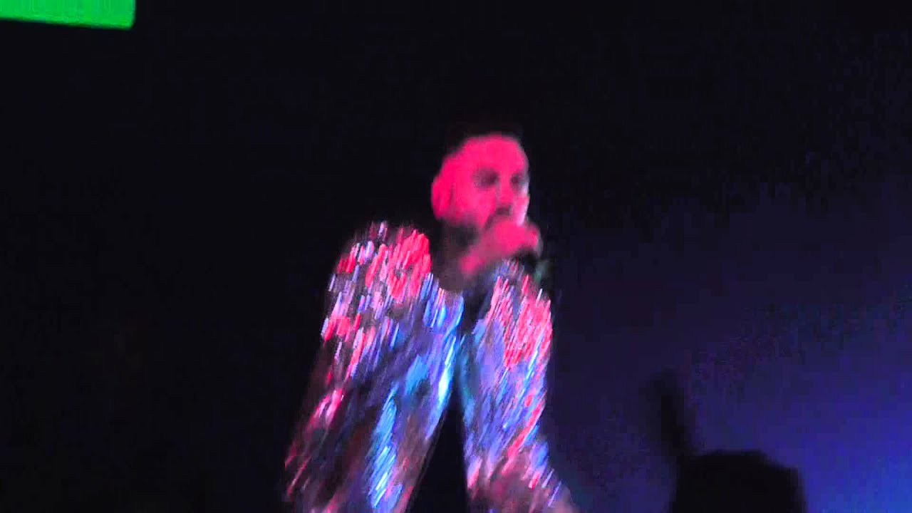 Fabri Fibra - Playboy feat. Marracash *LIVE SQUALLOR TOUR*