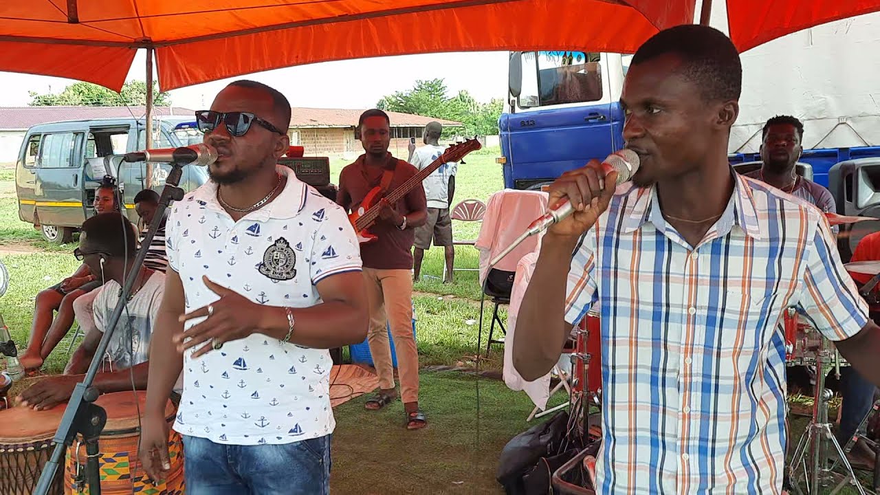 Kakaiku's song 'OHIA MA ADWEN DWEN' nice performance from Tabirikurom band