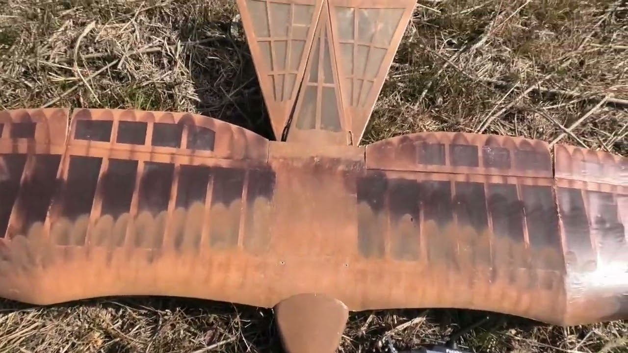 無垂直尾翼の鳥型機：TOMBI STM32と6軸ジャイロを使った横滑り制御のZ WING 初飛行で中断