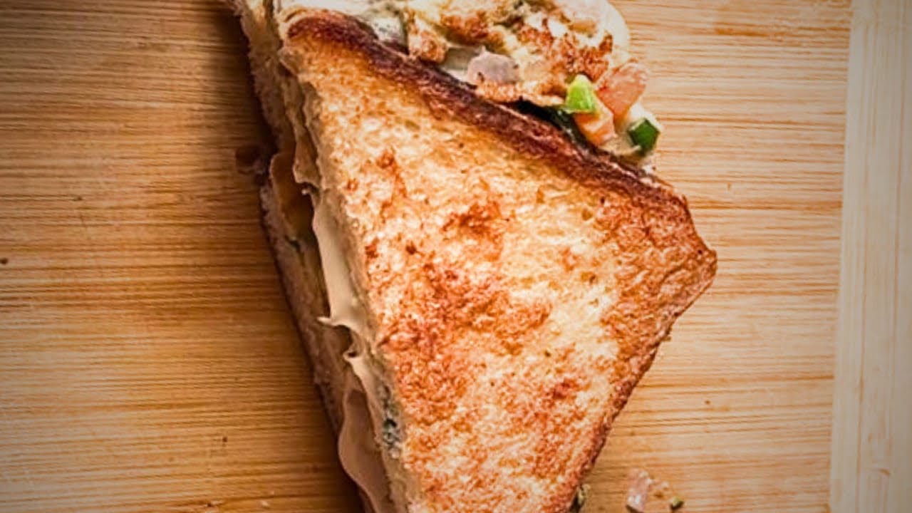 Egg Sandwich Recipe | अंडा सैंडविच | मजेदार सैंडविच जो दिल खुश करदे | Easy Recipe | Bread Omelette 