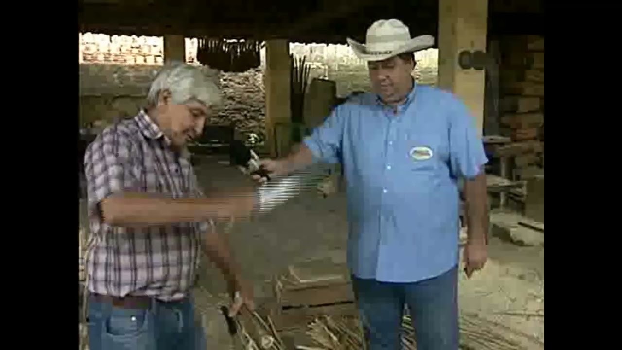 PROGRAMA TRADIÇÃO SERTANEJA - BARRETOS; FABRICAÇÃO DE CESTAS E BALAIOS.