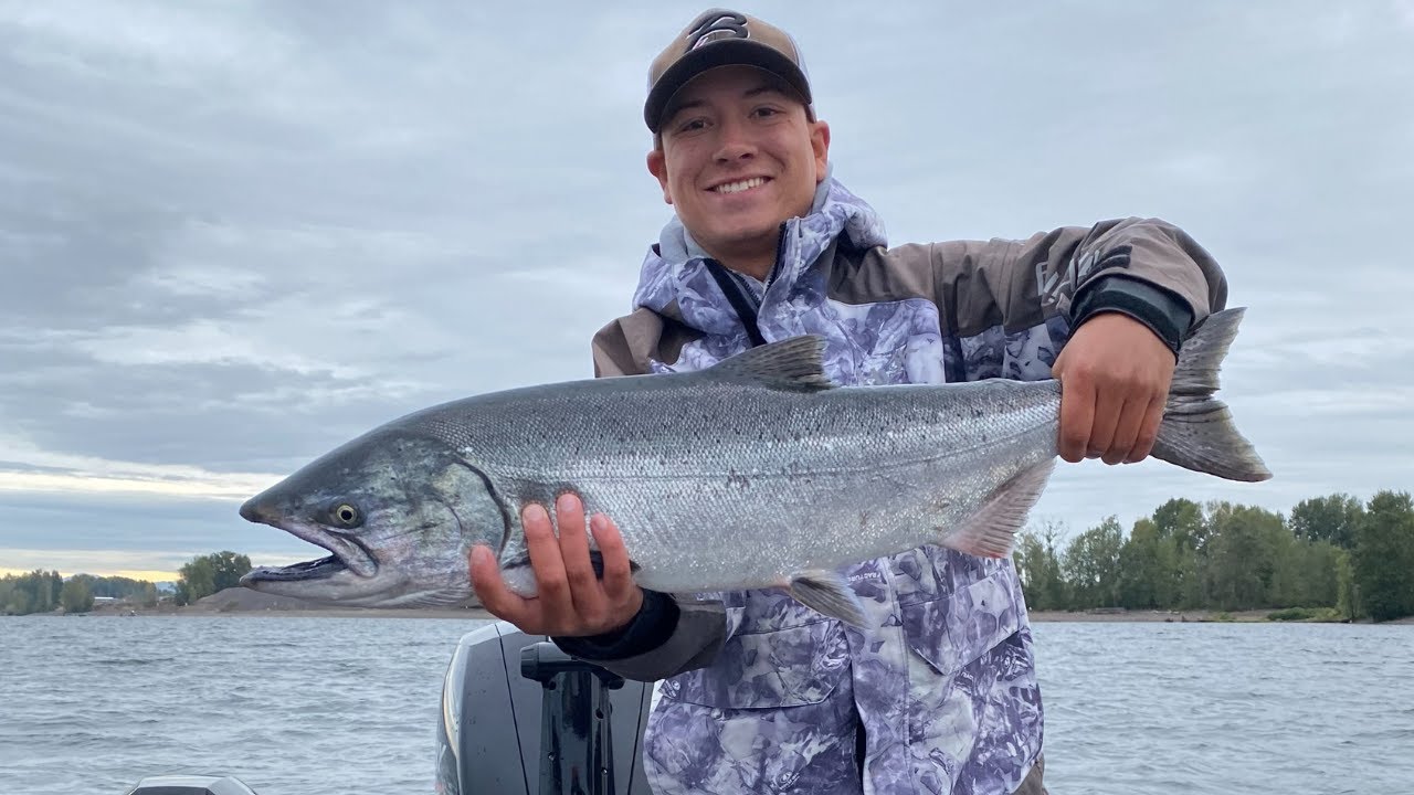 Hover Fishing For Salmon OUR FIRST Time