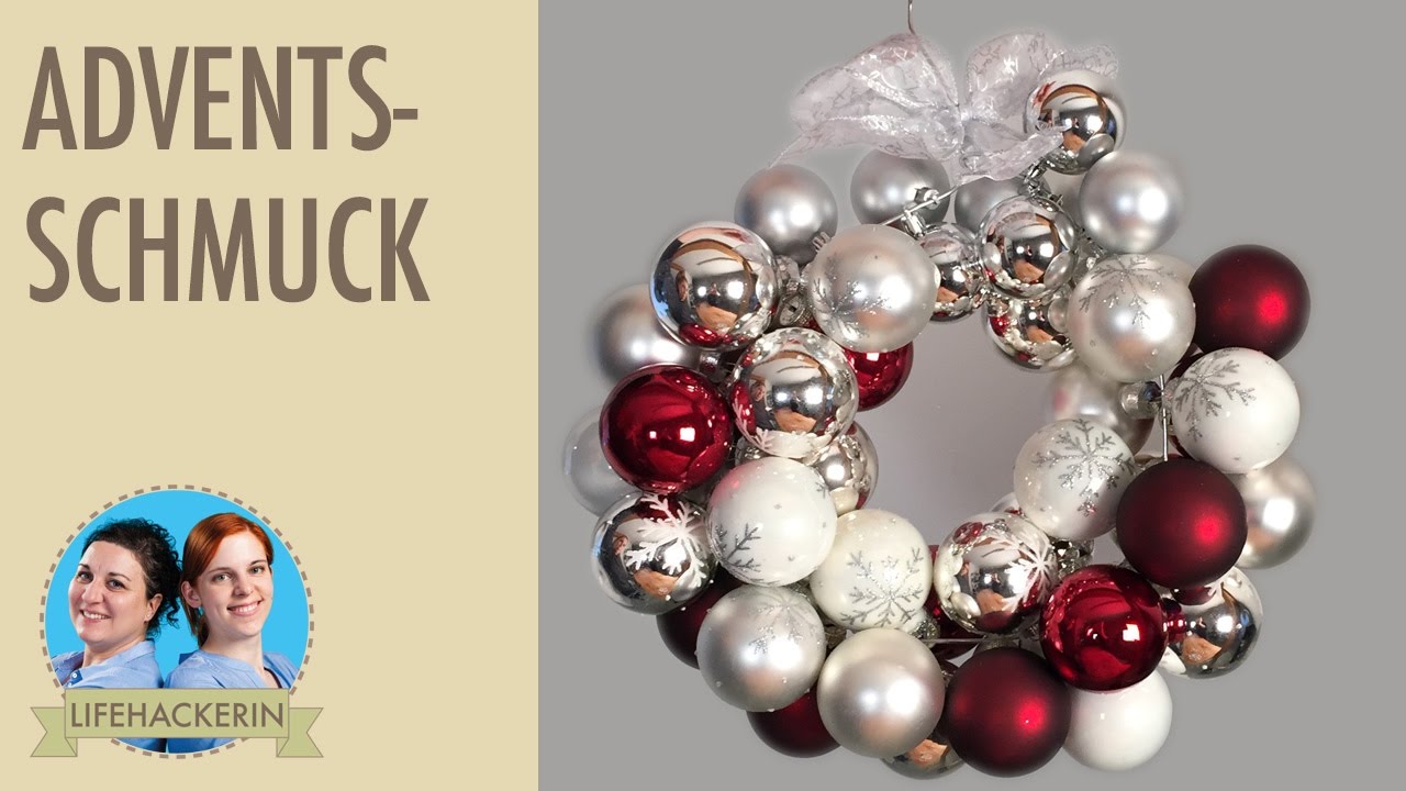 Weihnachtskranz aus Draht-Kleiderbügel und Christbaumkugeln | Türkranz | Adventsdeko