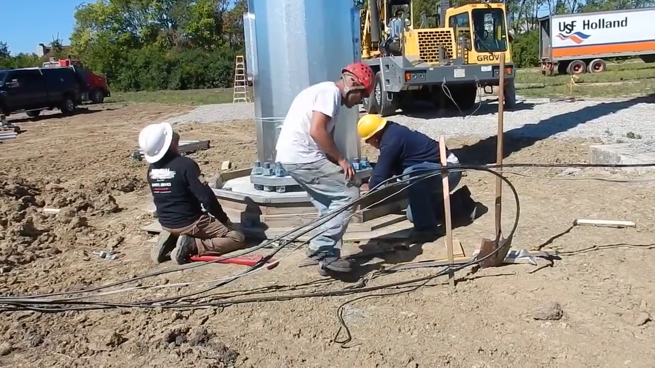 Monopole Tower erection WXLW 150