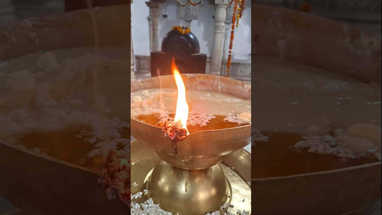 Baba Mohan Ram ji ki Akhand Jyoti 🙏🙏 