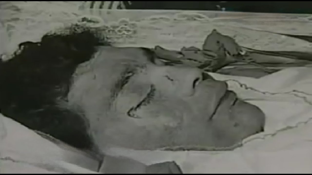 Fotografías de tragedias, velatorios y despedidas de famosos y casos criminales (Parte 58)