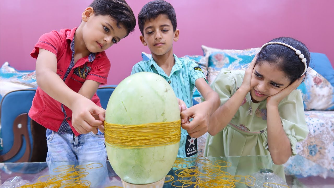 كانت فكرة مجنونه !! Watermelon & rubber bands
