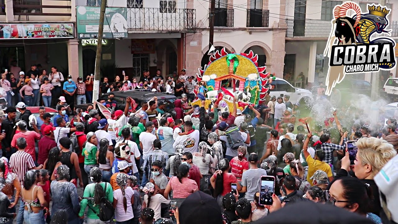 Sabado de Carnaval Charo 2022 Torito de Petate El Cobra ! Paños Rojos de Santiago