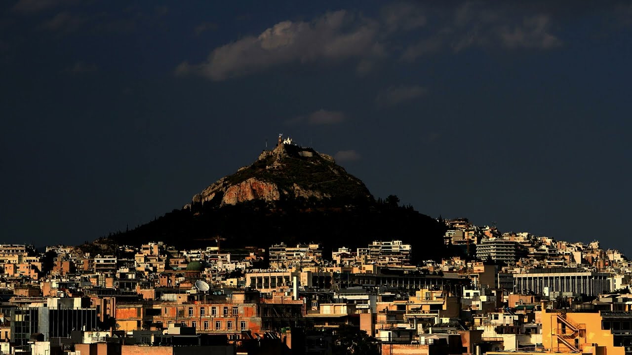 Exploring Plaka: The Oldest and Most Picturesque Neighborhood in Athens