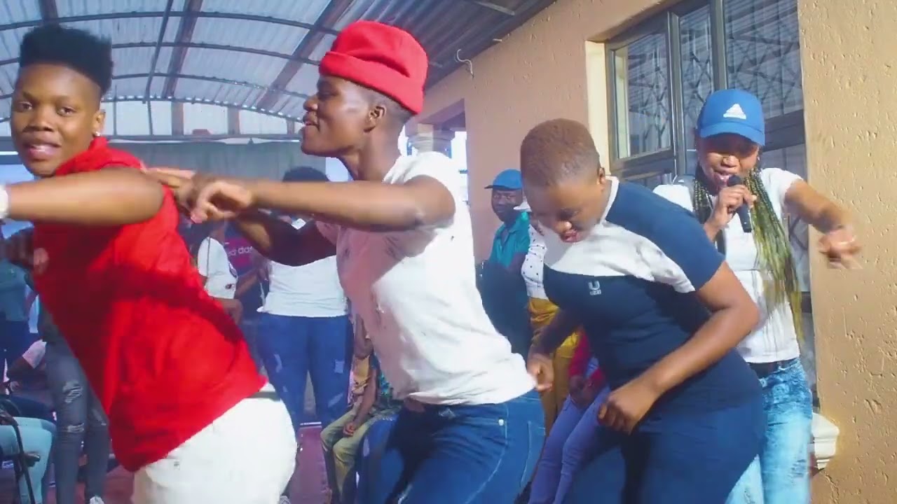 AYIBOPHE SLENDER & AMAVIKANKANI