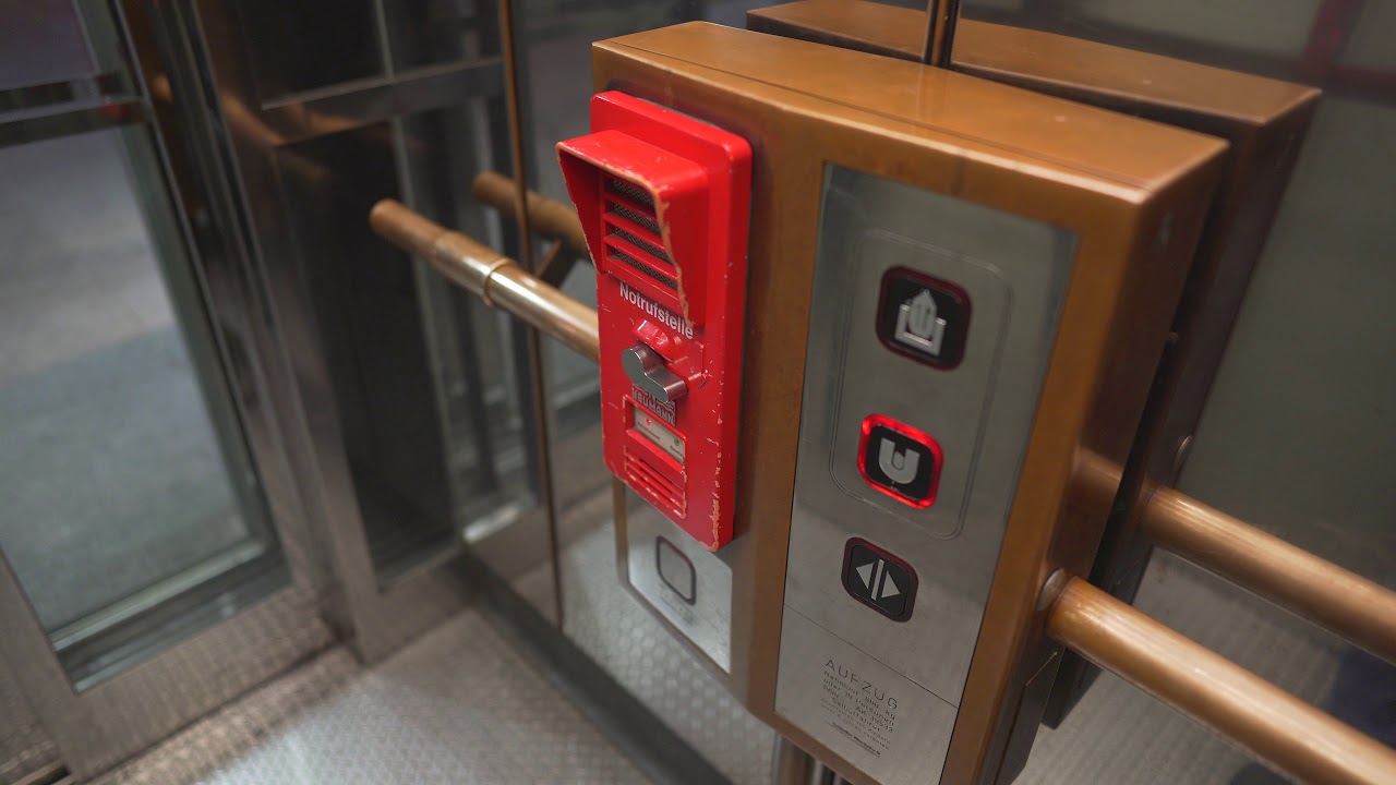 Austria, Vienna, Stephansplatz, elevator night ride