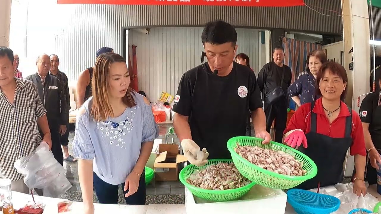 海師傅海鮮叫賣   週四大里場  台中市大里區鳳城街100號對面 #海鮮叫賣 #海師傅 #最帥叫賣大叔 #台中大里