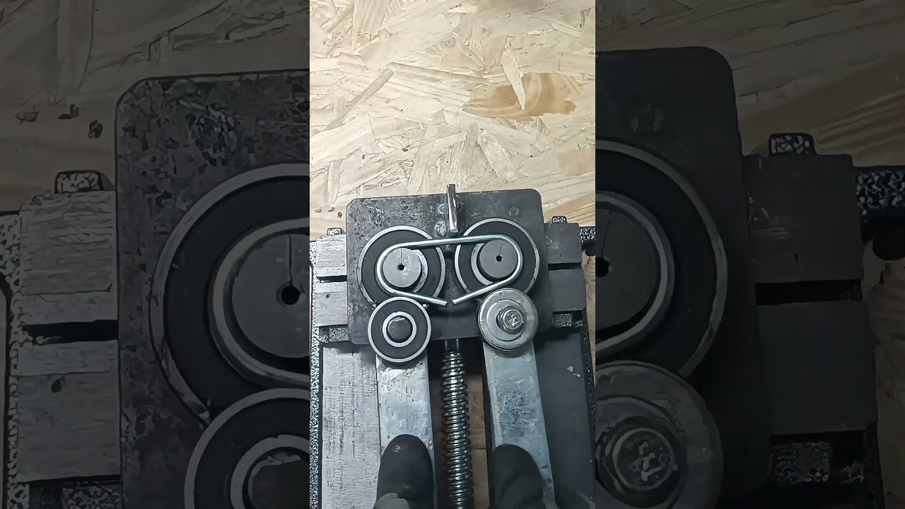 best wire working tools Wire workmen make chains with self tools 
