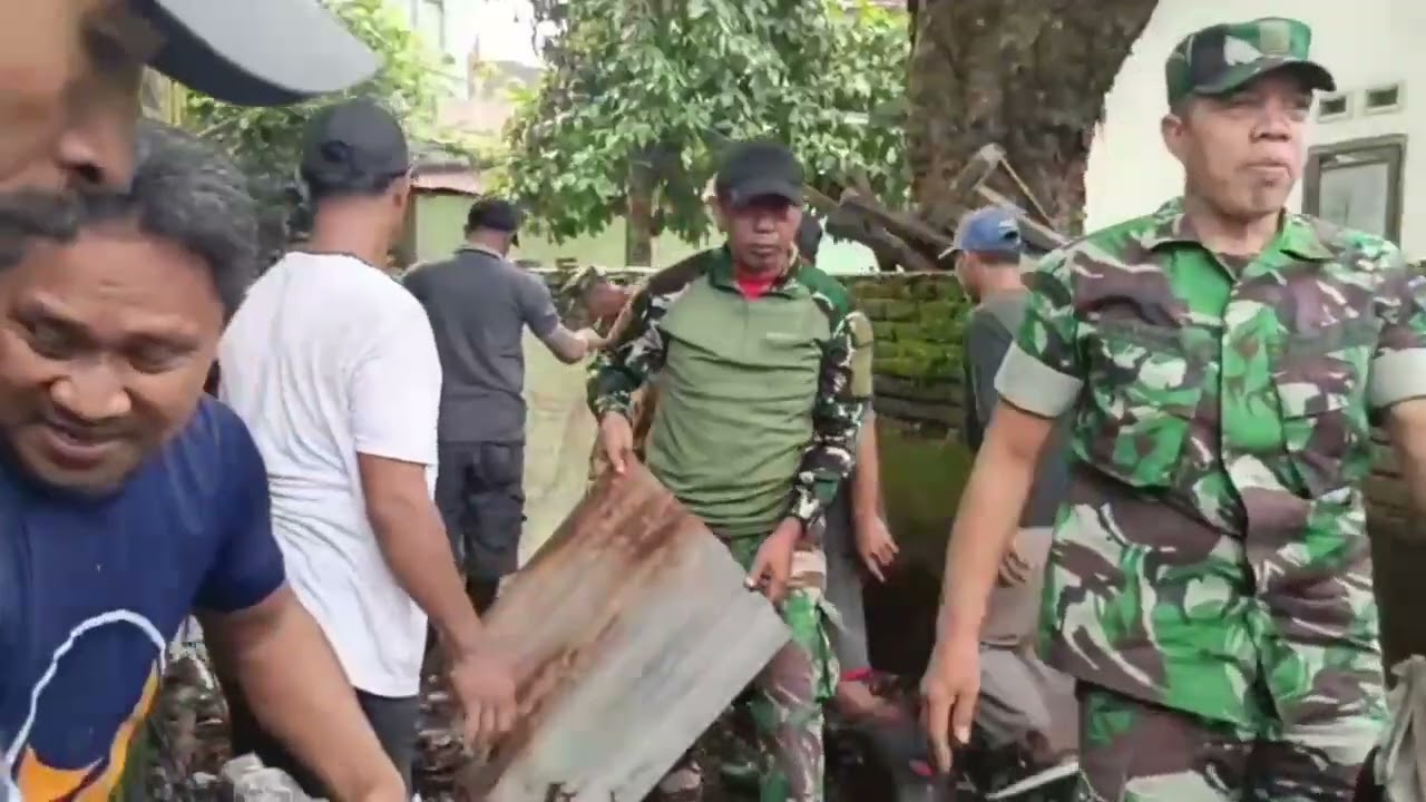 Personel Korem 141/Tp beserta Kodim jajaran melaksanakan apel pagi di lanjutkan kegiatan pembersihan