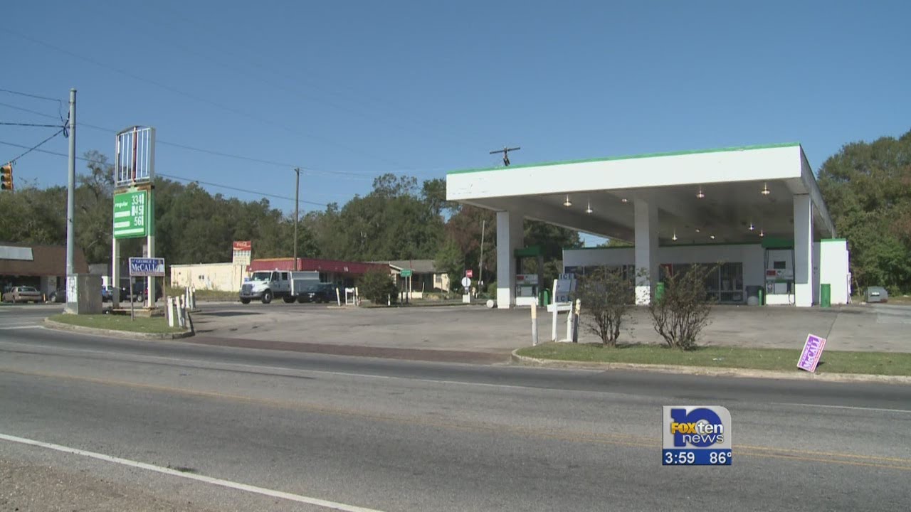 Clerk shot during Prichard robbery dies