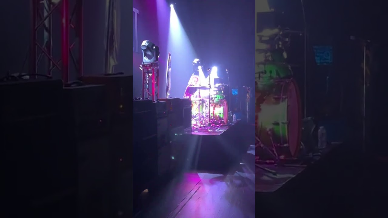Moby Dick performed by Get the Led Out  feat. John Hummel