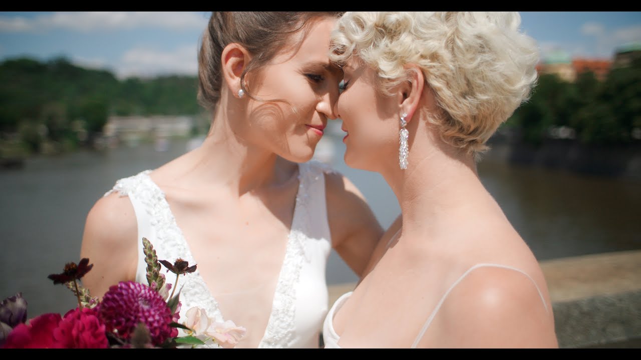 LGBT wedding Lobkowicz Palace at Prague Castle