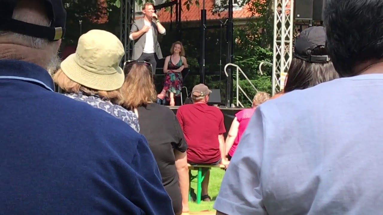 7. Klokkeren Fra Notre Dame - Giv Mig Blot En Enkelt Dag