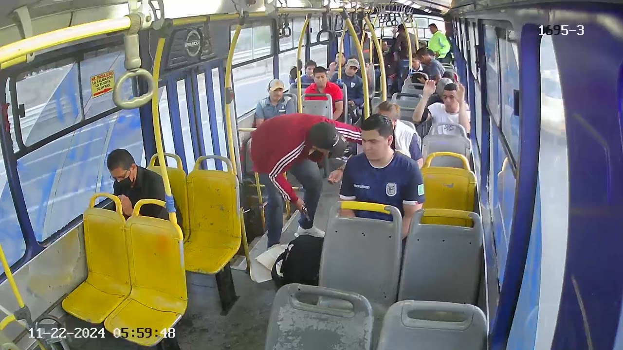 22-11-2024: Usuarios denuncian asalto bus l&iacute;nea 118 ( Metr&oacute;polis 2).