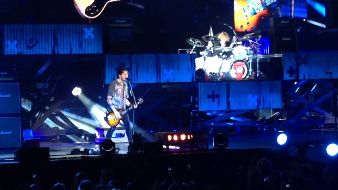 5 Seconds of Summer - Rejects Part 1 (Toronto 8/25/2015)