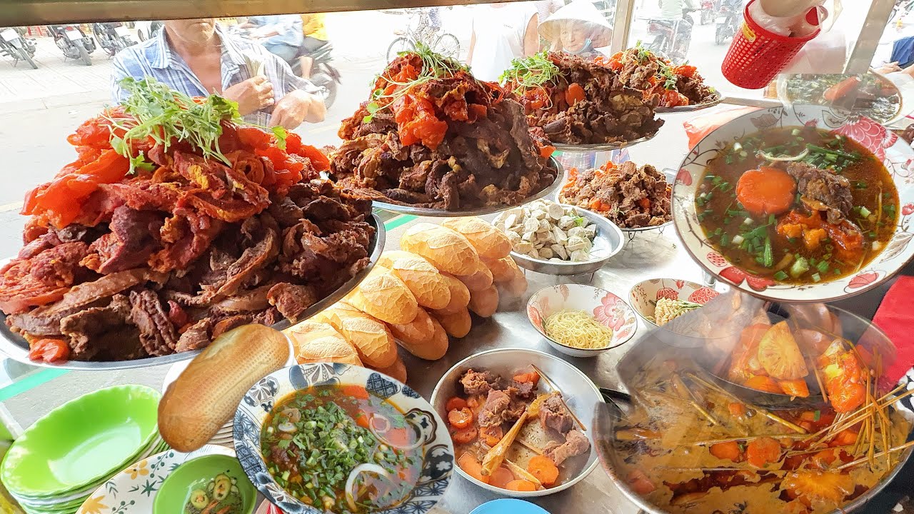 Choáng Với nồi BÒ KHO “Khổng Lồ” thịt Bò chất đầy đủ Giá rất hạt dẻ Ngon Rất ngon ở Sài Gòn