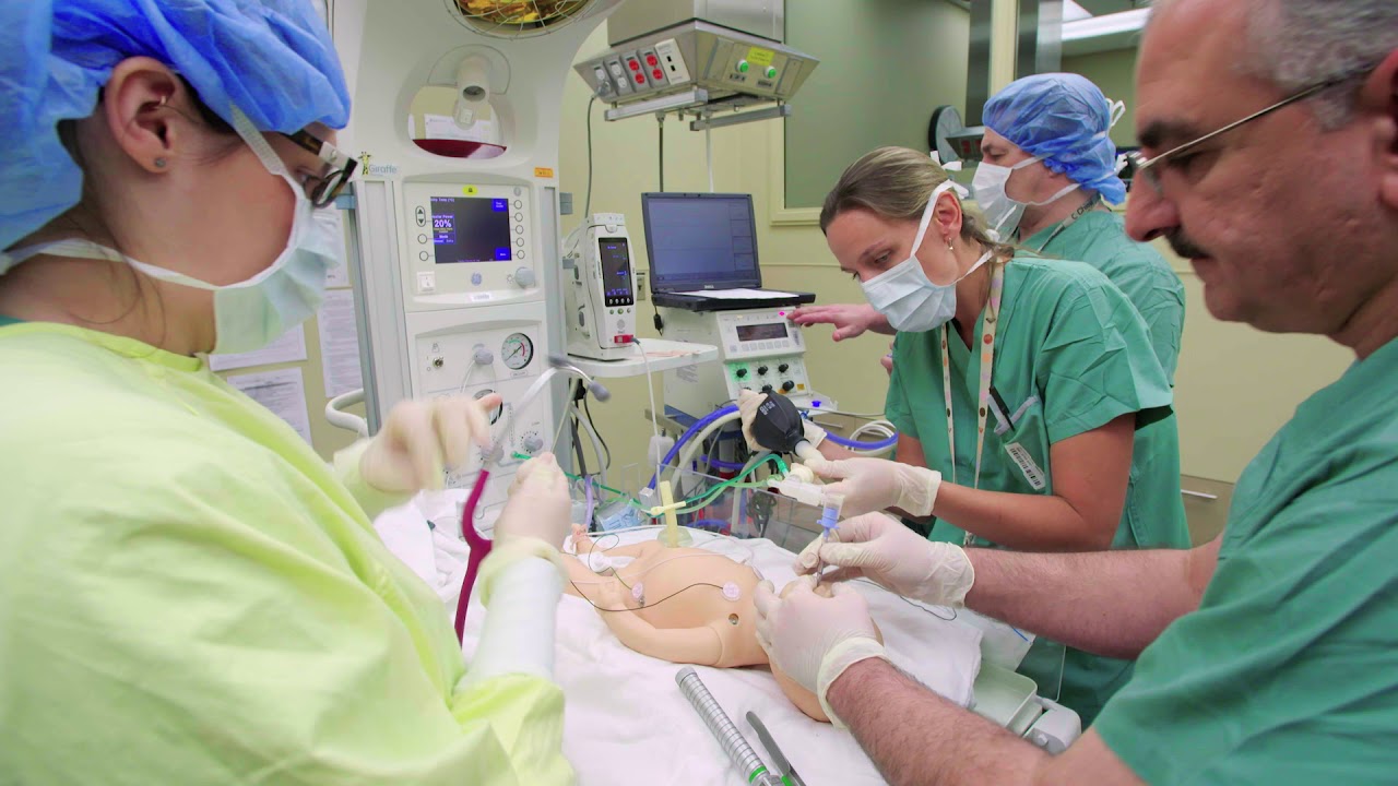 Management of congenital diaphragmatic hernia after delivery