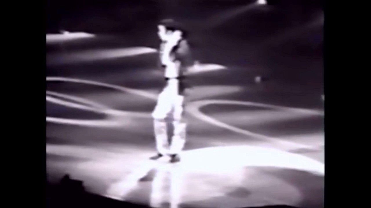 Michael Jackson - You are not alone - Live in Vienna 1997 [Amateur recording]