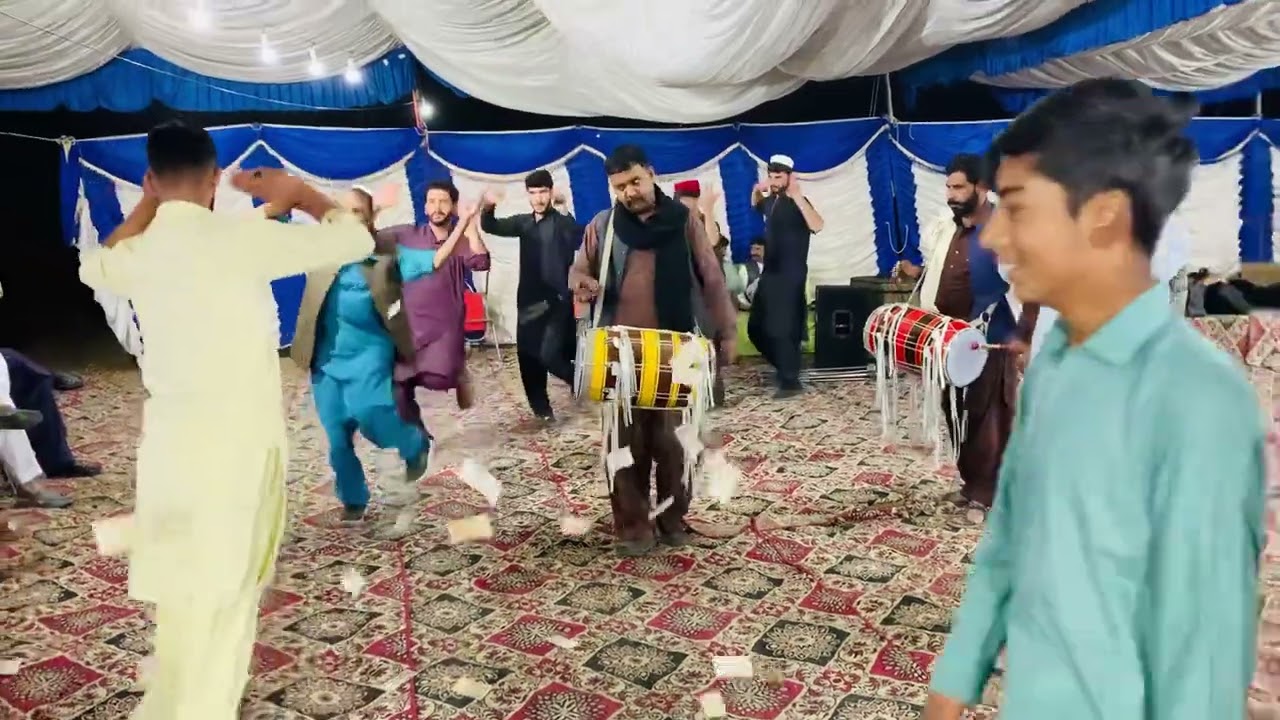 آپکی محبتوں کا شکریہ ￼￼ویڈیو آچھی لگے تو چینل کو فالو کریں 