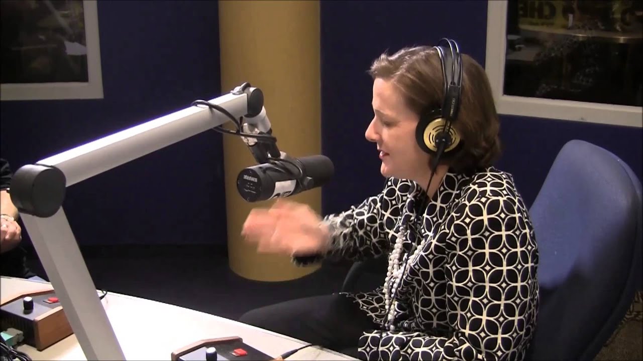 Premier Alison Redford talks Christmas with Lesley & Andrew