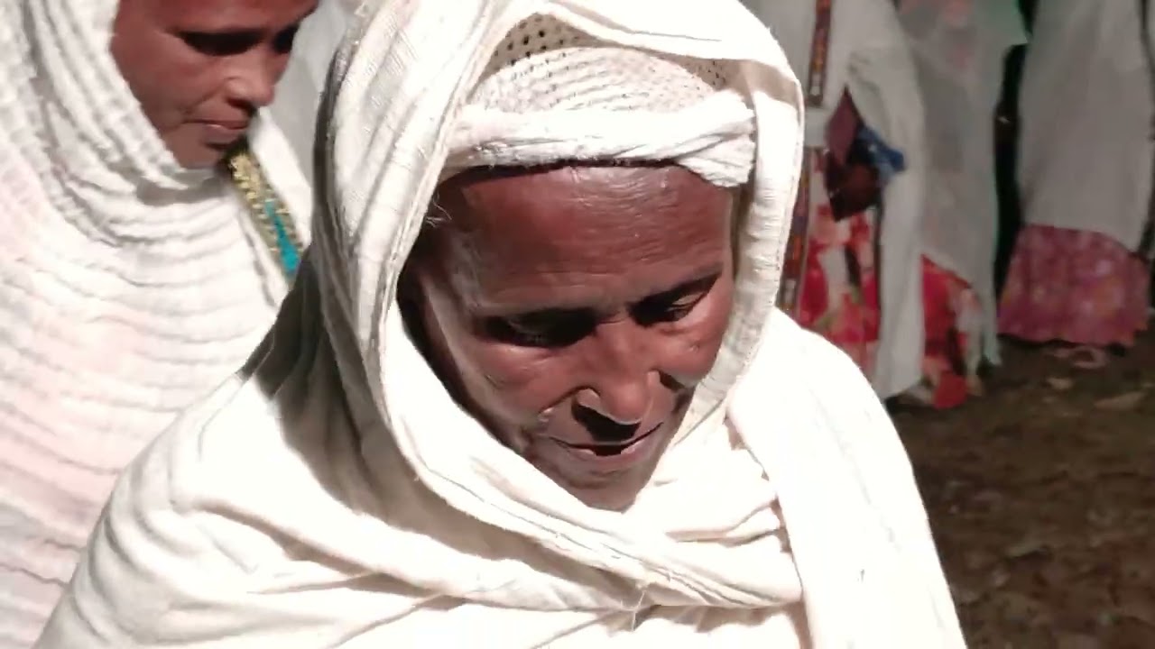 ተመስገን ተኽላይ ምስ ኣዴታት ዓዲ ኖዃዕ ኣዴታት ኣሕፈሮም ብጠቅላላ ደስ ዝብል መርዓ 