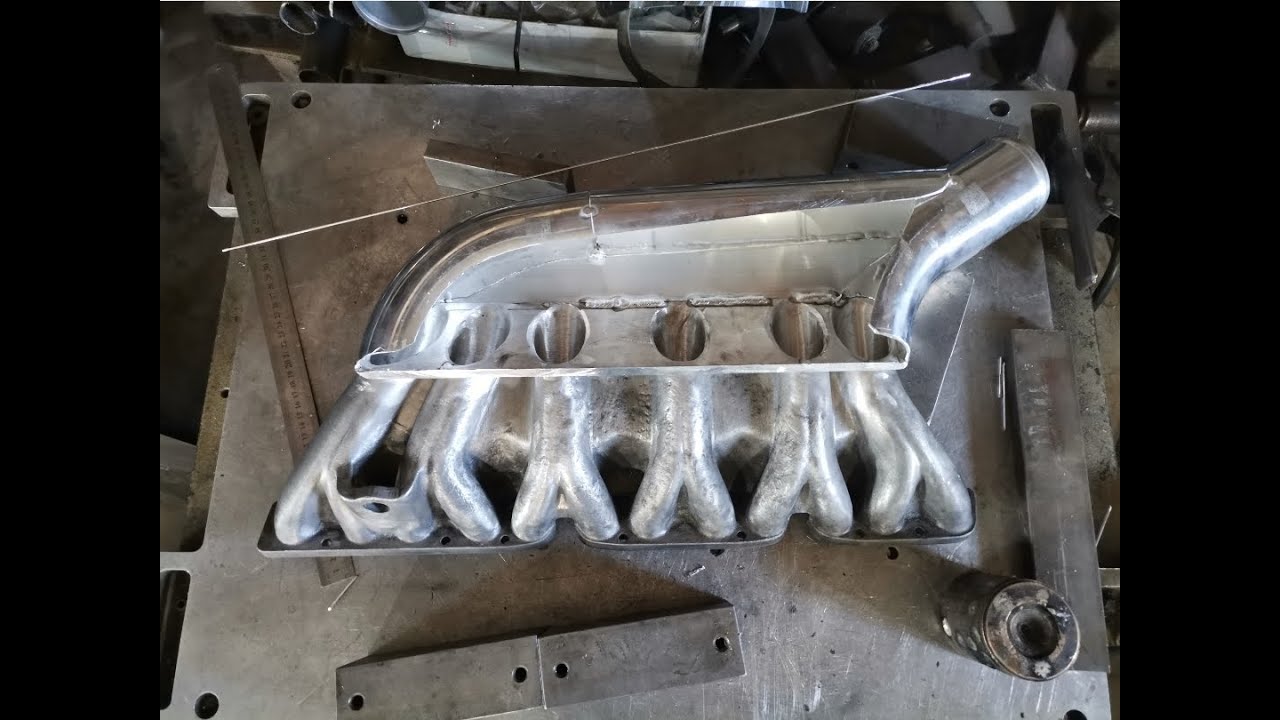 Custom OM606 intake manifold made and fitted.