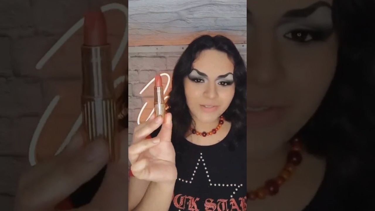 🌹Walk of No Shame🌹Matte Revolution Lipstick 