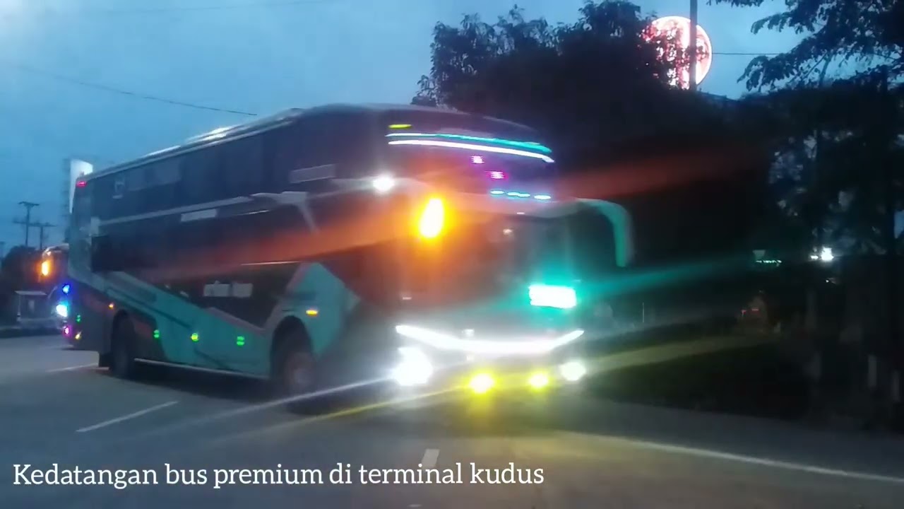 Bus station kudus #busmania