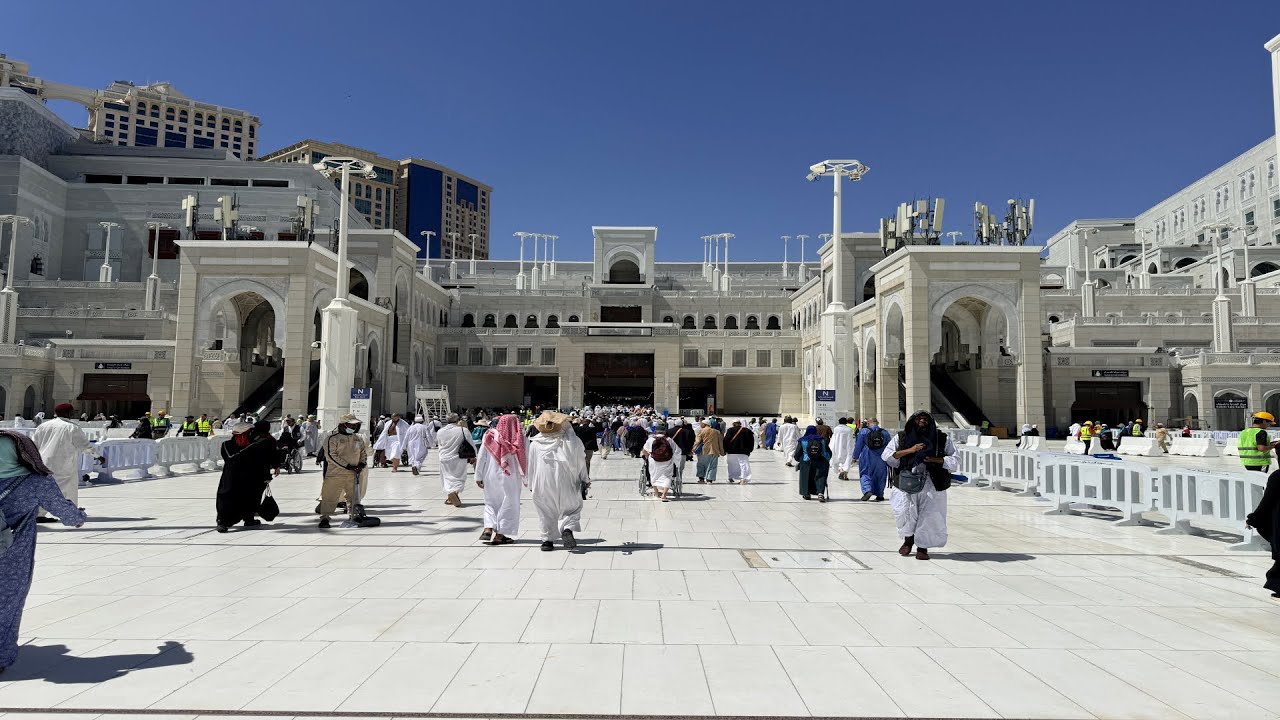 Walking in Makkah Masjid Ul Haram in Ramadan 😍