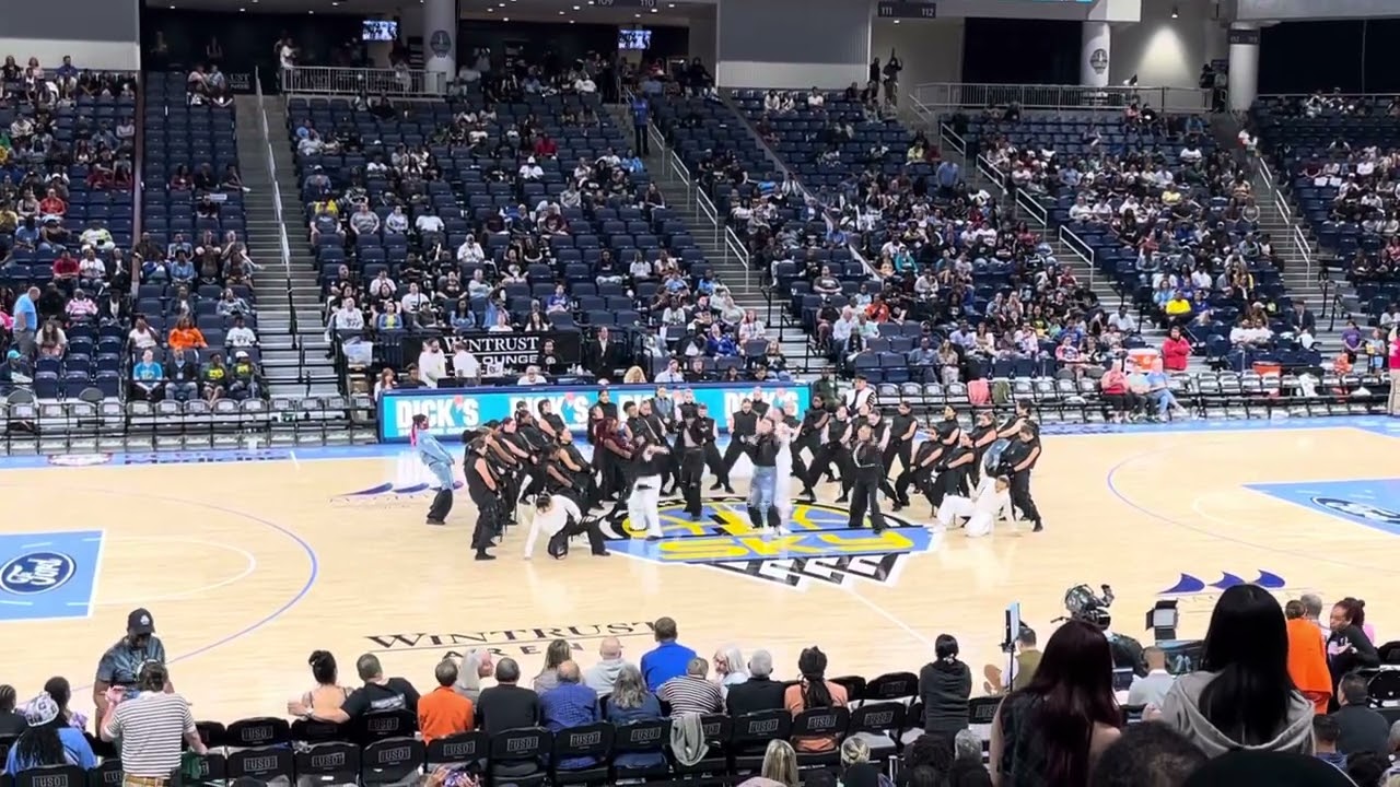 Prism Kru and The Effect  Chicago Sky 1/2 time show