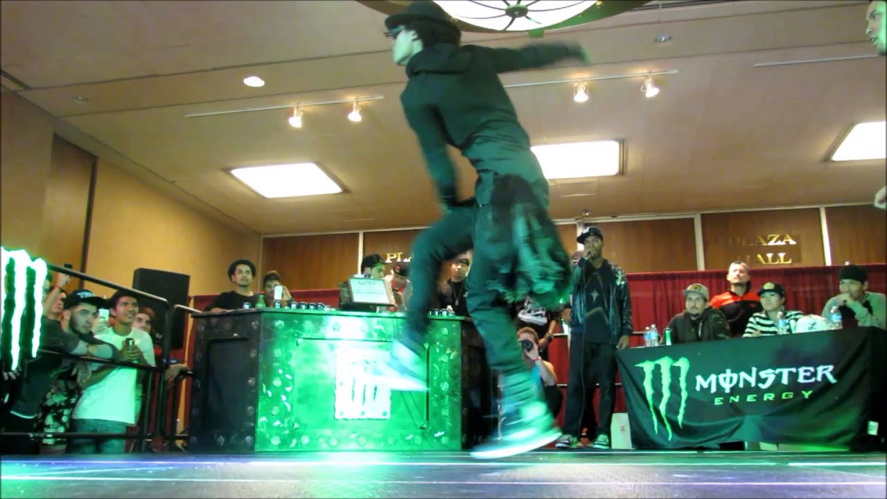 Laurent (Les Twins) vs Mansato | All Styles Battle @ World Of Dance San Diego 2013 |