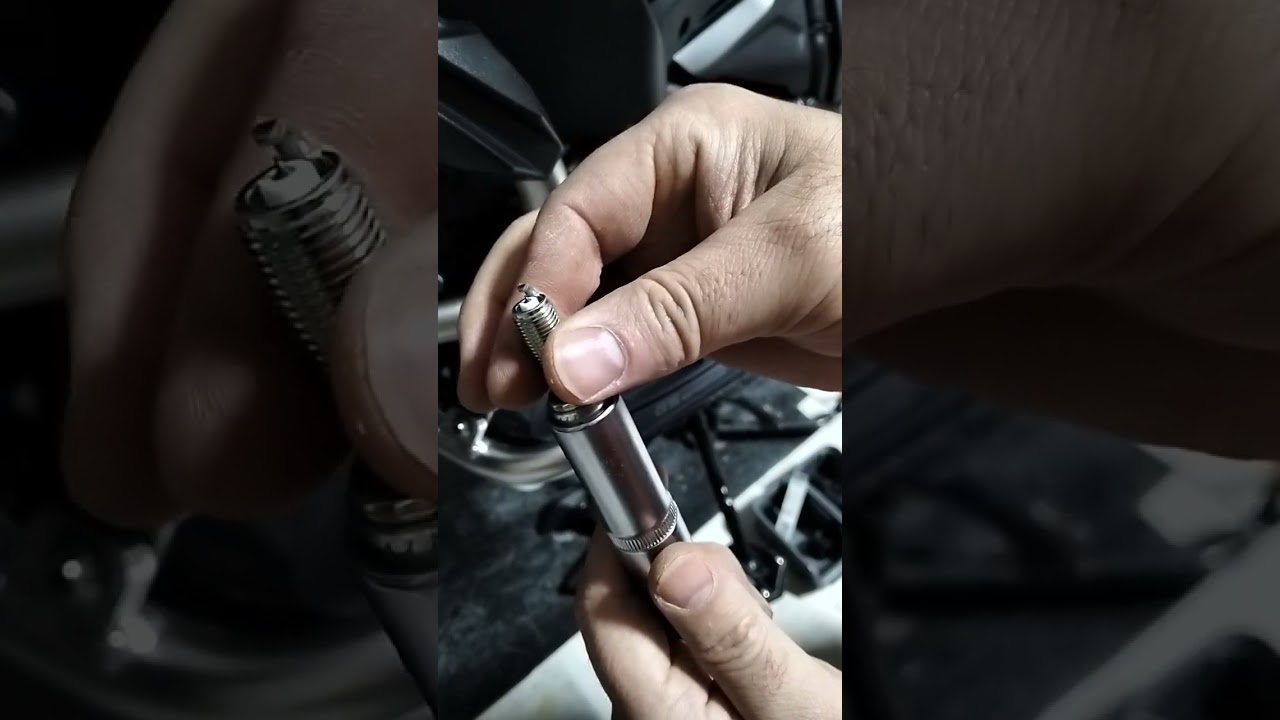 BMW R 1250 GSA buji değişimi