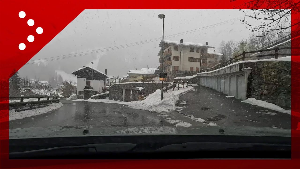 Nevicata a La Thuile (Aosta): camera car lungo la strada statale del Piccolo San Bernardo