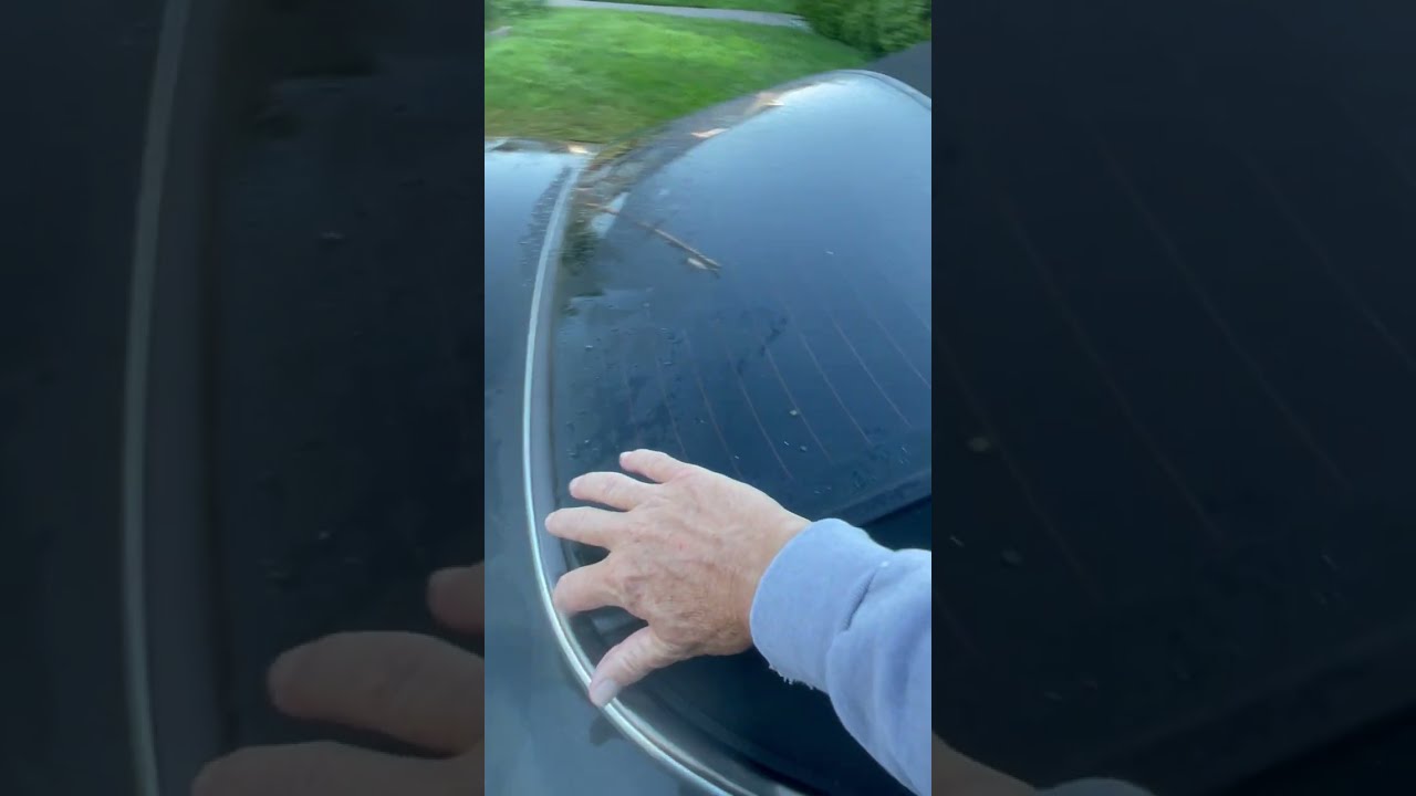 MERCEDES CLK320 2005 Convertible Top Issues. Quick Solution. Top in operation warning.