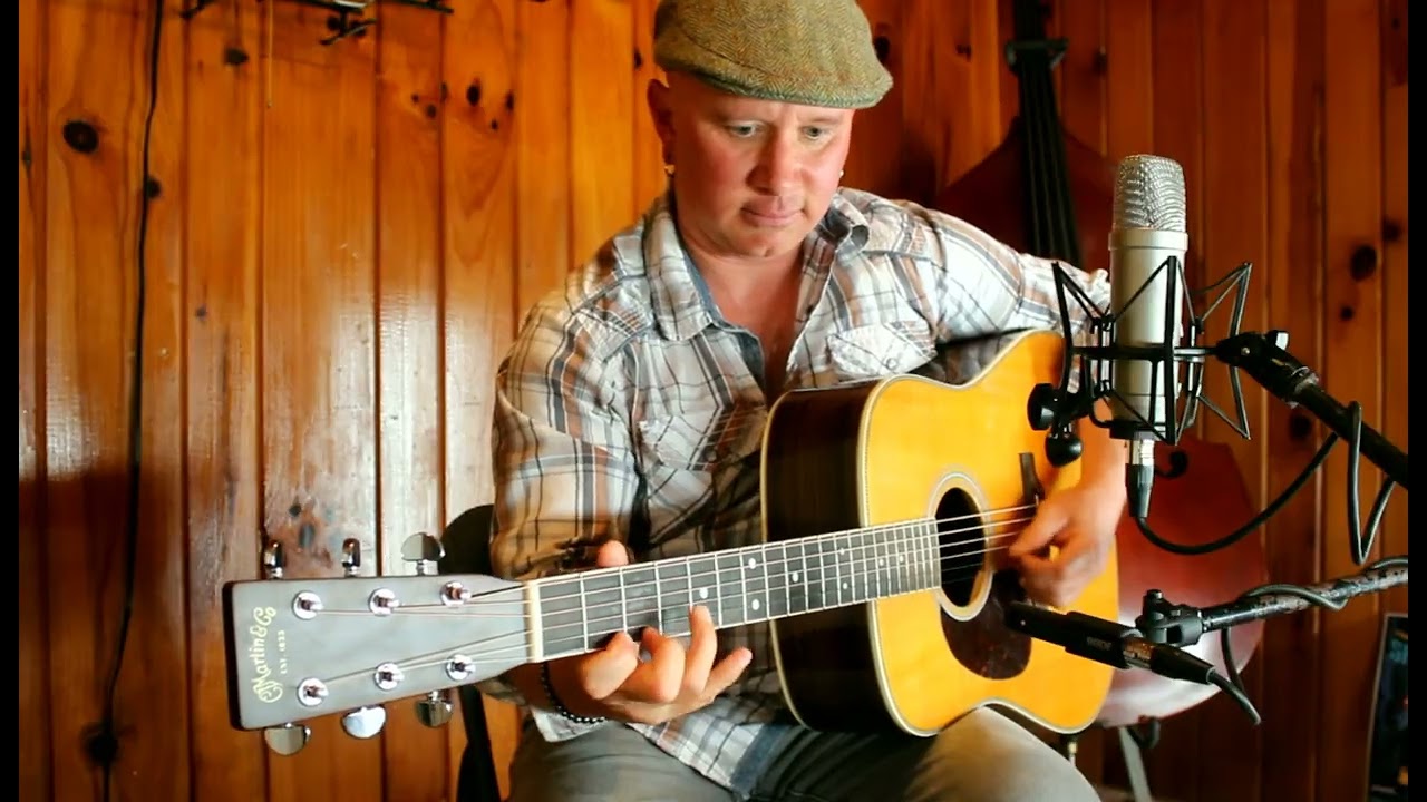 Blue Smith fires into Little Darlin Pal of Mine on a Martin HD-35