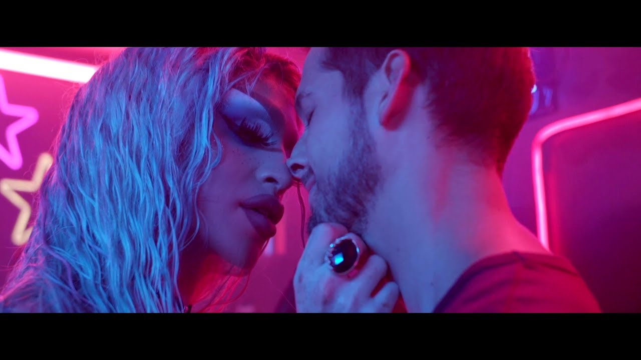 Ariel Versace - Venomous (Official)