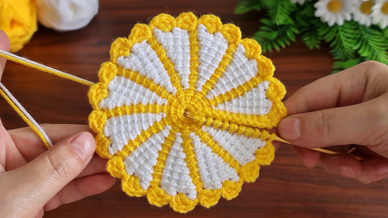 Motif, Coaster, Flower. Make and Sell. How to make a very easy fower coaster motif. Tunisian crochet